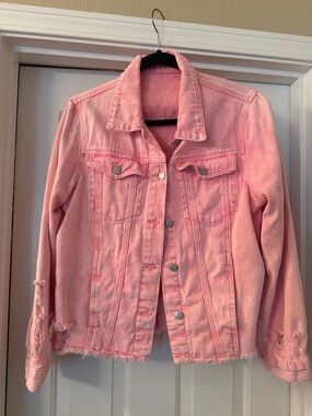 Women's Pink Denim Trucker Jacket - Distressed Hem